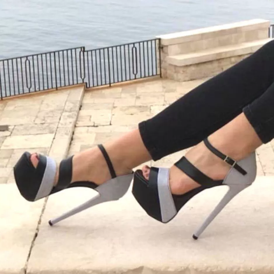 Donna SHARLENE CALZATURE Sandali-Black Leather/Silver Laminate Sandal - Cod. 19174